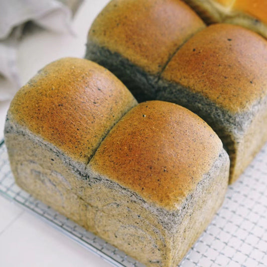 Black Sesame Milk Loaf 黑芝麻北海道吐司